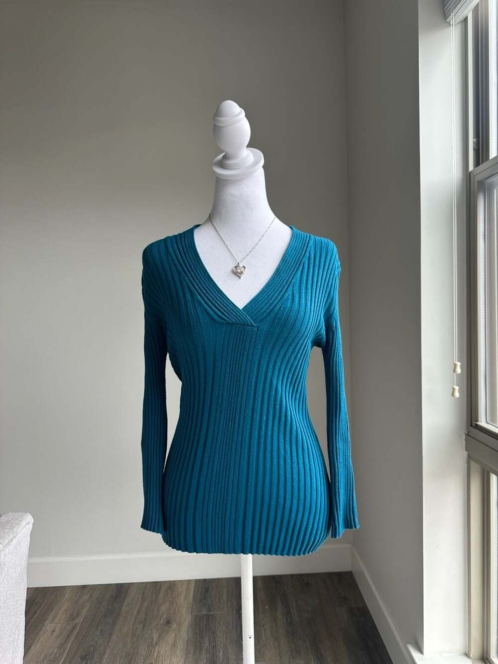 Y2K Carolyn Taylor Teal Blue Ribbed V-Neck Sweater Size XL Fits Small